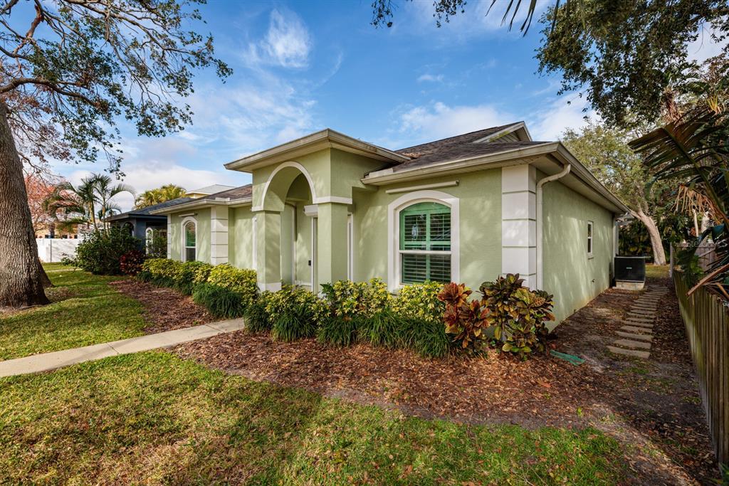Picture of 351 46Th Avenue N, St Petersburg, FL 33703