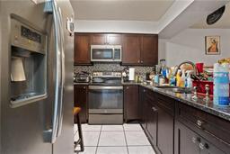 Picture of 245 Scottsdale Square Unit 245, Winter Park, FL 32792