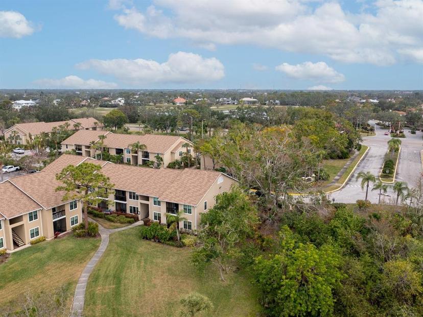 Picture of 4001 Crockers Lake Boulevard Unit 11, Sarasota FL 34238