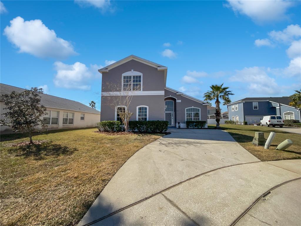 Picture of 812 Lockbreeze Drive, Davenport, FL 33897