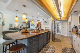 Picture of 952 Symphony Isles Boulevard, Apollo Beach, FL 33572
