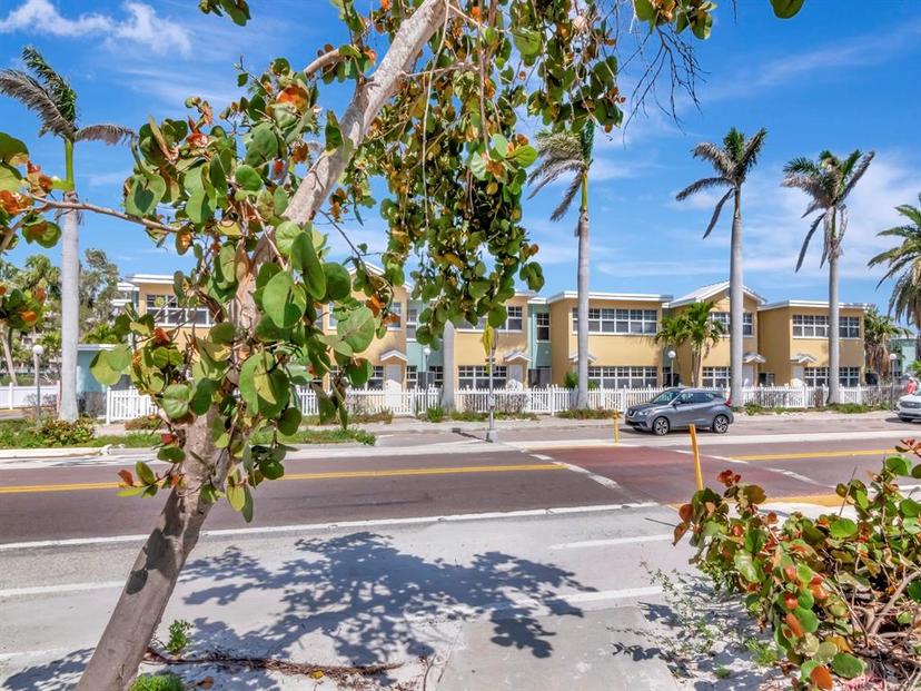 Picture of 19417 Gulf Boulevard Unit B205, Indian Rocks Beach FL 33785