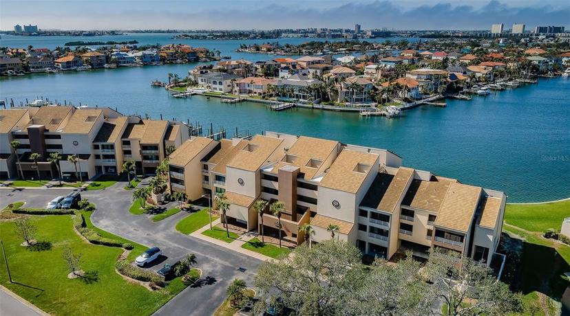 Picture of 2775 Kipps Colony Drive S Unit 105, Gulfport FL 33707