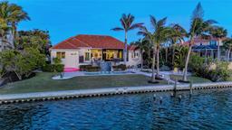 Picture of 400 N Washington Drive, Sarasota, FL 34236