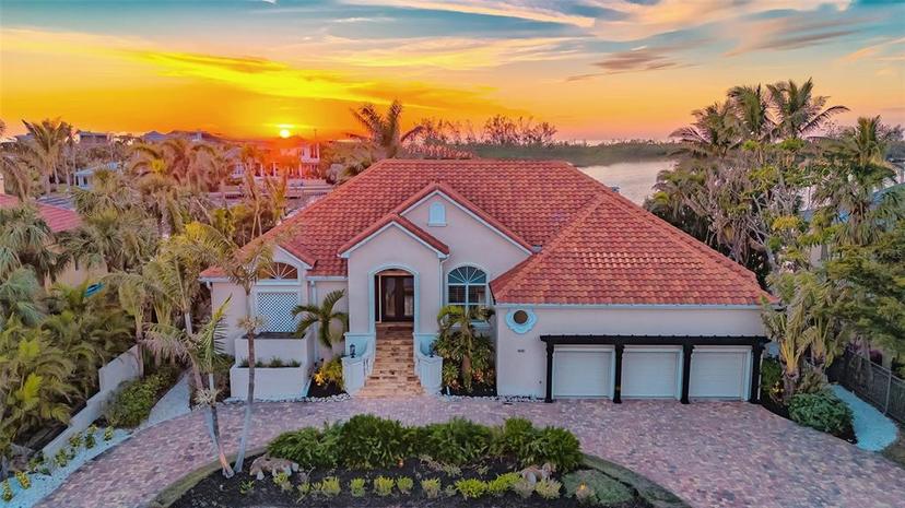 Picture of 400 N Washington Drive, Sarasota FL 34236