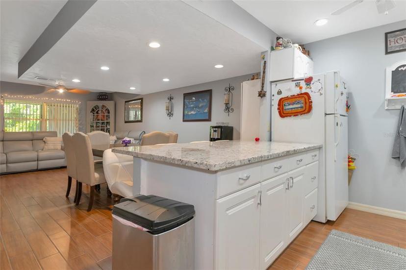 Picture of 3206 Ramblewood Drive N Unit 18D, Sarasota FL 34237