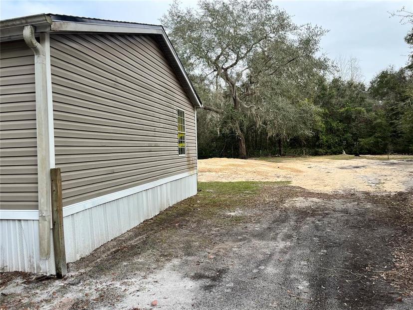 Picture of 102 Julia Place, Satsuma FL 32189