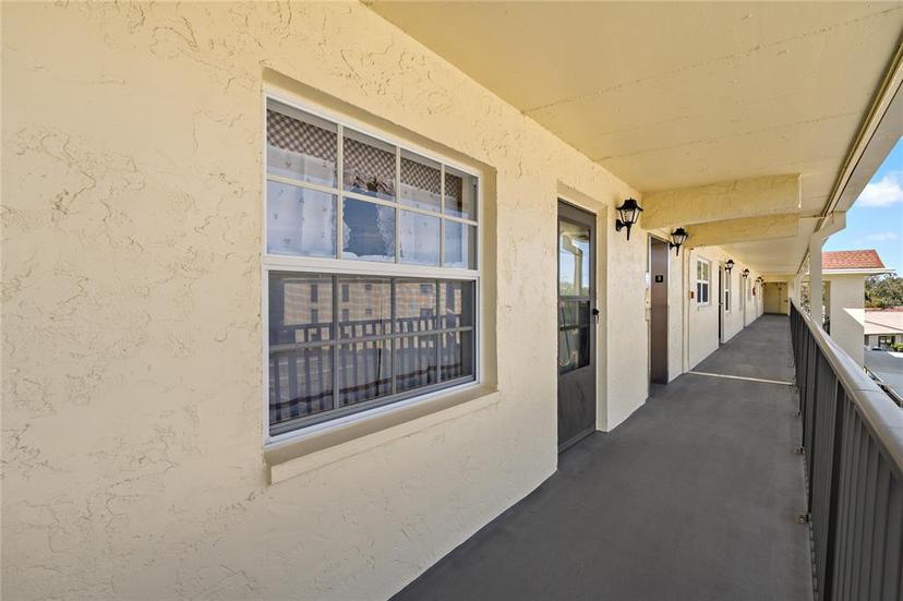 Picture of 1450 Heather Ridge Boulevard Unit 305, Dunedin FL 34698