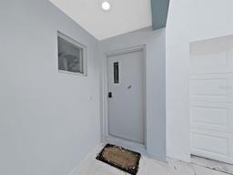 Picture of 3405 W Swann Avenue Unit 6, Tampa, FL 33609
