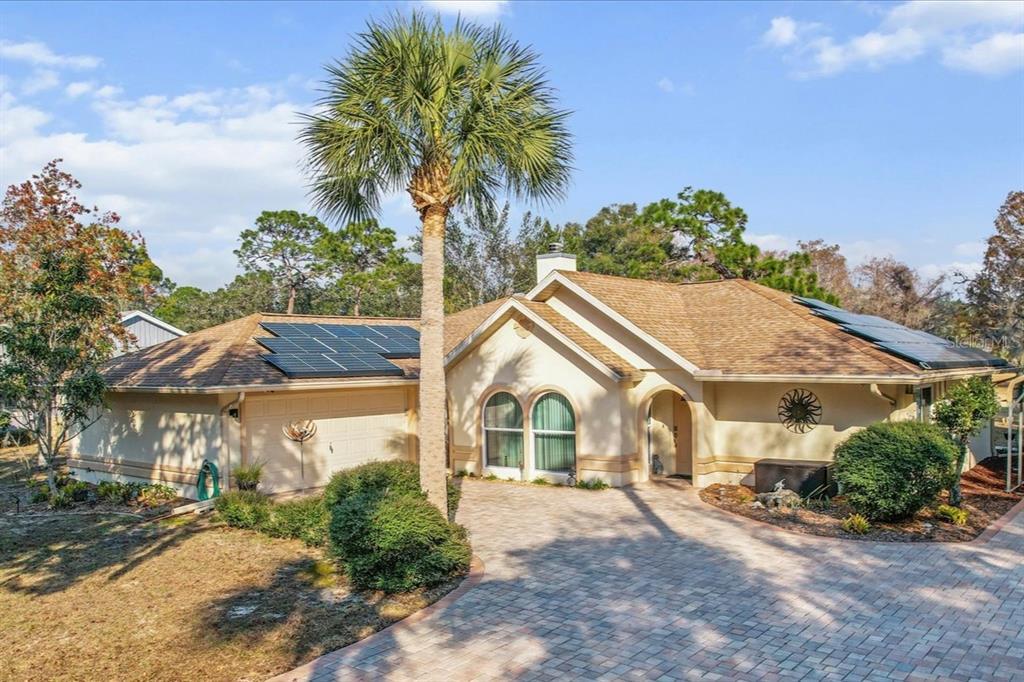 Picture of 84 N Country Club Drive, Crystal River, FL 34429