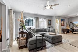 Picture of 84 N Country Club Drive, Crystal River, FL 34429