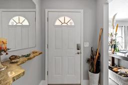Picture of 84 N Country Club Drive, Crystal River, FL 34429