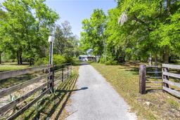 Picture of 10291 NE 131St Place, Archer, FL 32618