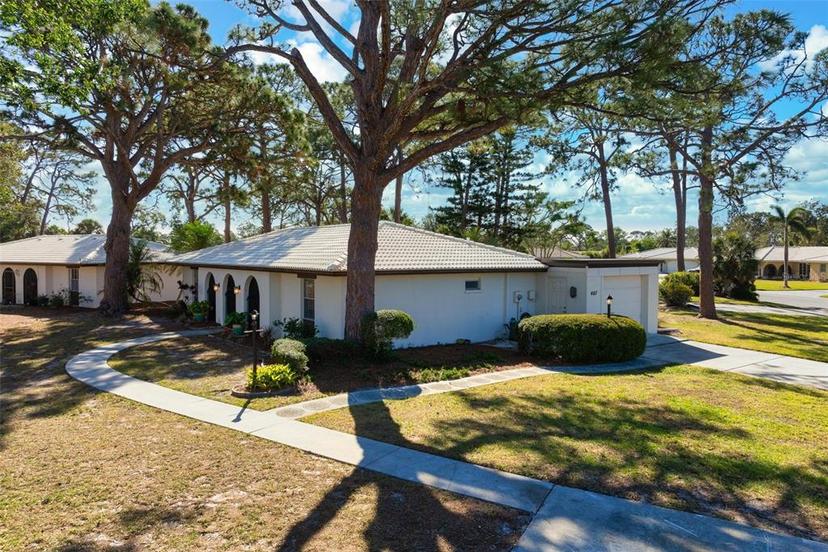 Picture of 407 Degas Drive, Nokomis FL 34275