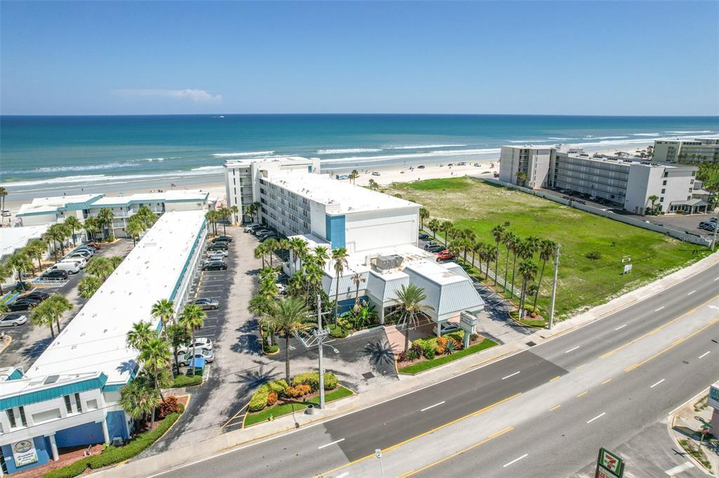 Picture of 935 S Atlantic Avenue Unit 311, Daytona Beach, FL 32118