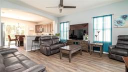 Picture of 5320 Aqua Breeze Drive, Bradenton, FL 34208