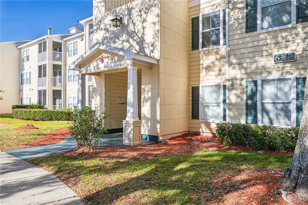Picture of 18327 Bridle Club Drive Unit 18327, Tampa, FL 33647