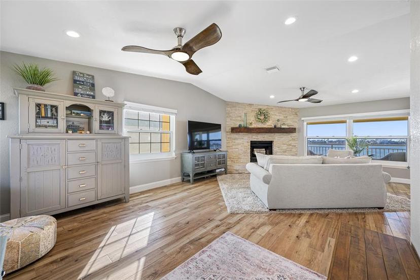 Picture of 370 8Th Avenue N Unit 7, Tierra Verde FL 33715