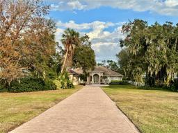 Picture of 1006 W Lake Hamilton Drive, Winter Haven, FL 33881