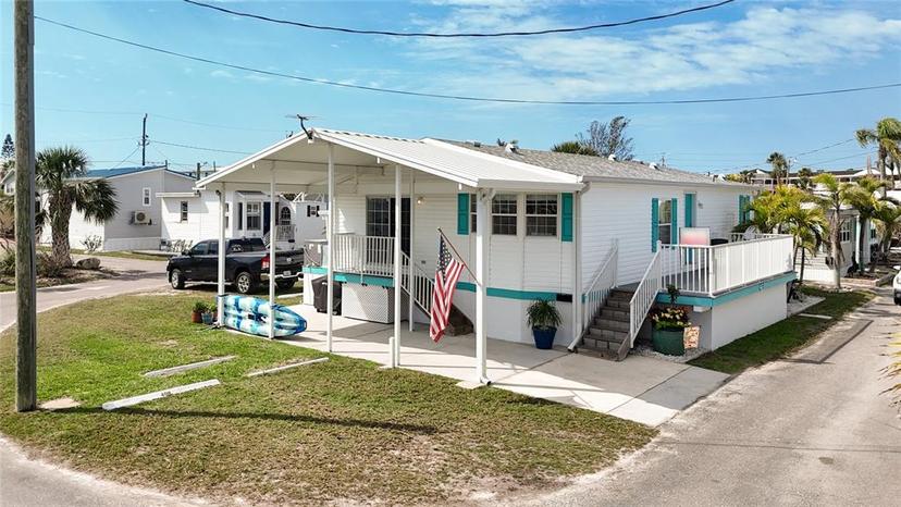 Picture of 2601 Gulf Drive N Unit 427, Bradenton Beach FL 34217