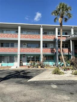 Picture of 4300 58Th Street N Unit 1909, Kenneth City, FL 33709