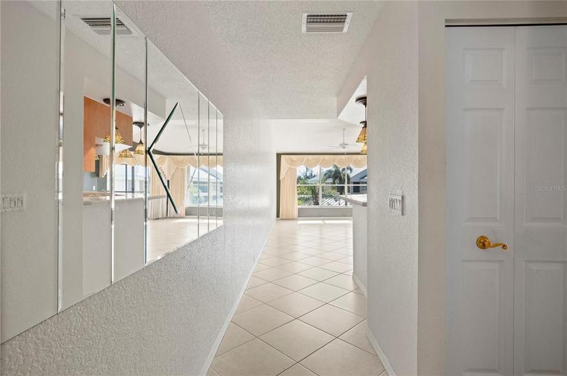 Picture of 1335 Rock Dove Court Unit 52, Punta Gorda FL 33950
