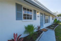 Picture of 1752 Banyan Drive, Venice, FL 34293