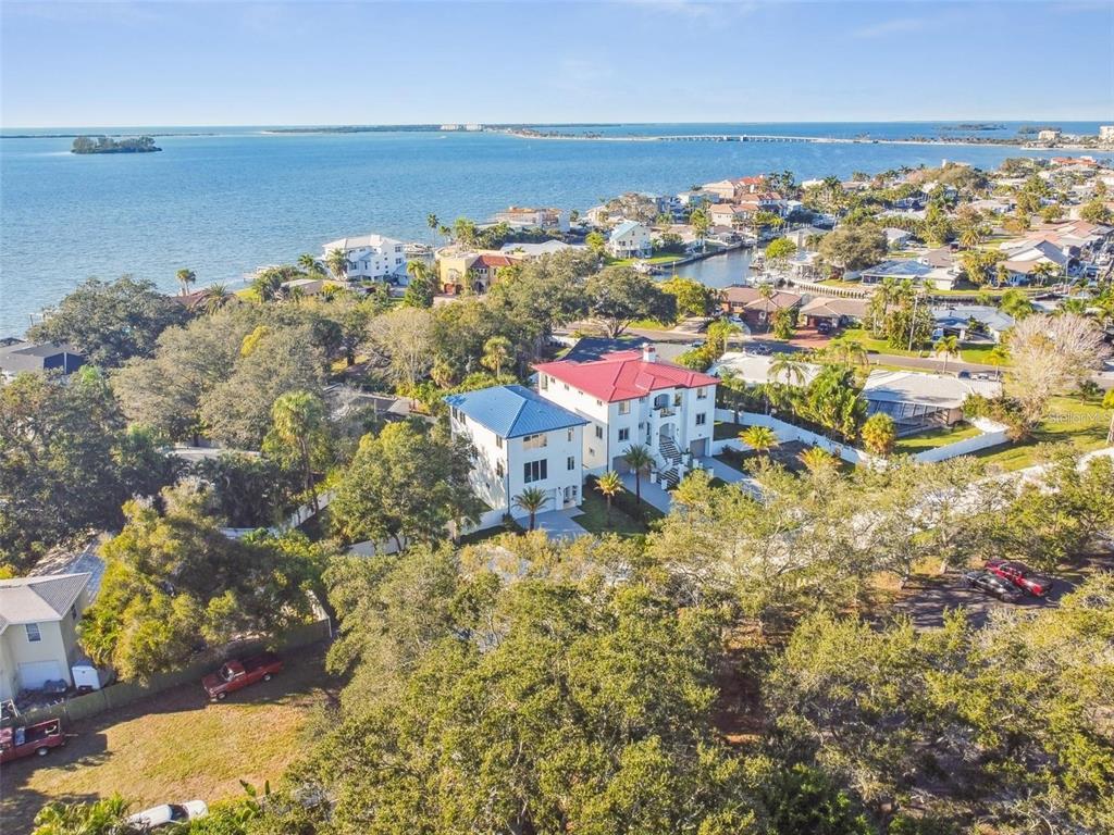 Picture of 1964 Cedar Drive, Dunedin, FL 34698