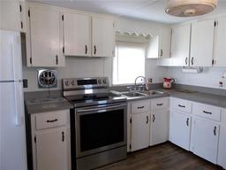 Picture of 426 Boxwood Drive, Venice, FL 34285