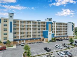 Picture of 960 Starkey Road Unit 10301, Largo, FL 33771