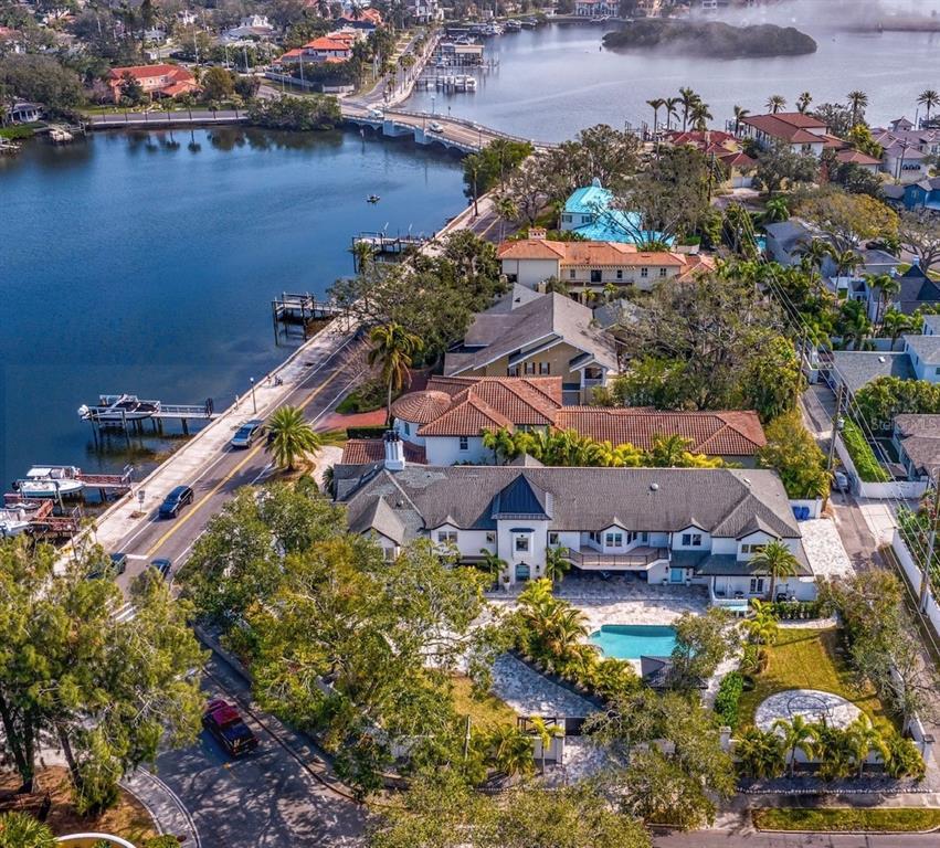 Picture of 2186 Coffee Pot Boulevard Ne, St Petersburg, FL 33704