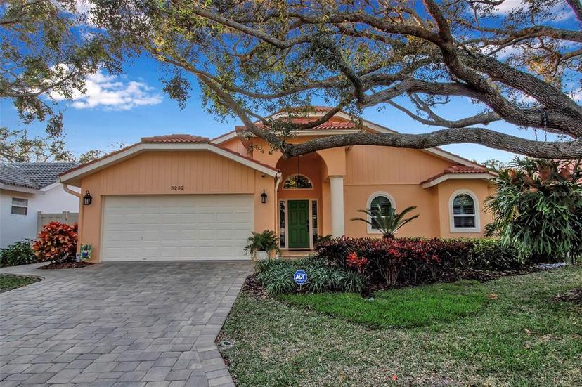 Picture of 5232 White Sand Circle Ne, St Petersburg FL 33703