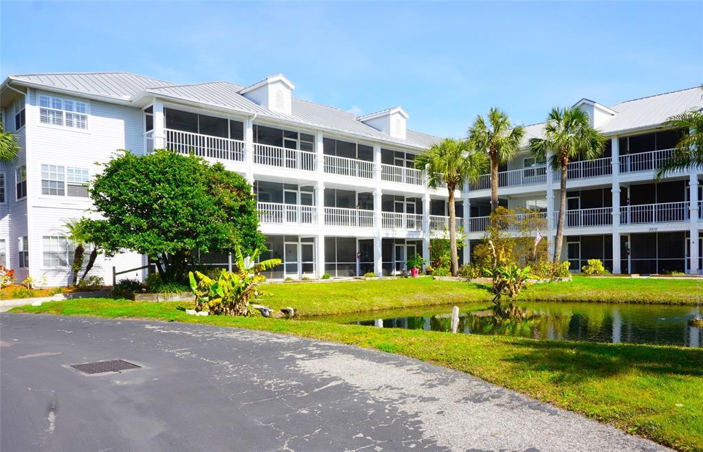 Picture of 2164 Vista Del Sol Circle Unit 505, Lutz, FL 33558
