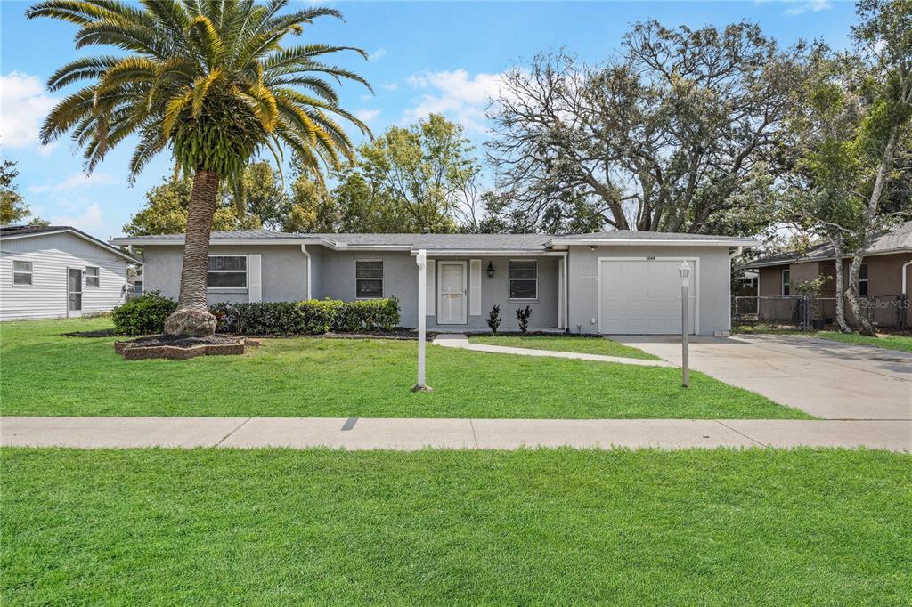 Picture of 2049 Jefferson Avenue, Deltona, FL 32738