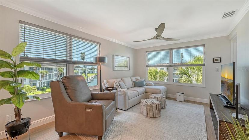 Picture of 4320 Falmouth Drive Unit 301, Longboat Key FL 34228