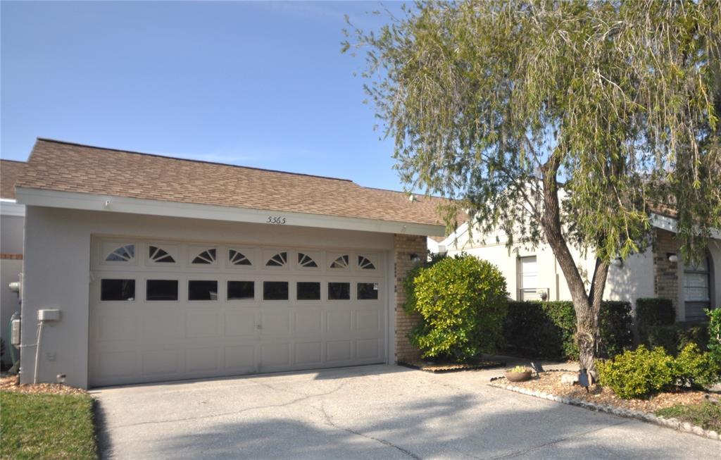 Picture of 5565 Salem Square Drive N, Palm Harbor, FL 34685