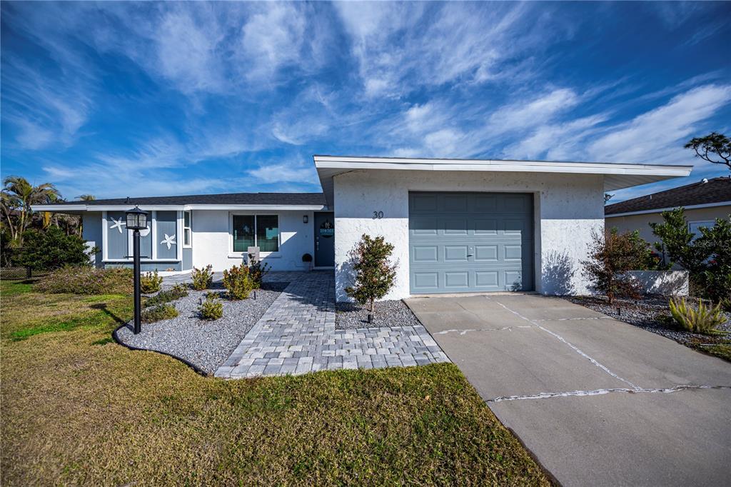 Picture of 30 Oakland Hills Place, Rotonda West, FL 33947