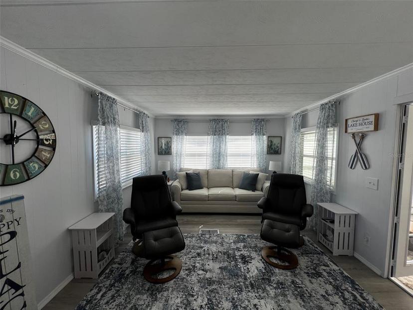 Picture of 662 Sinclair Circle, Tavares FL 32778