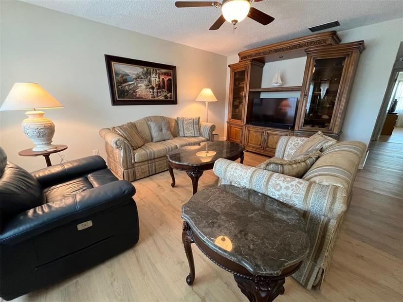 Picture of 1235 S Highland Avenue Unit 3-303, Clearwater FL 33756