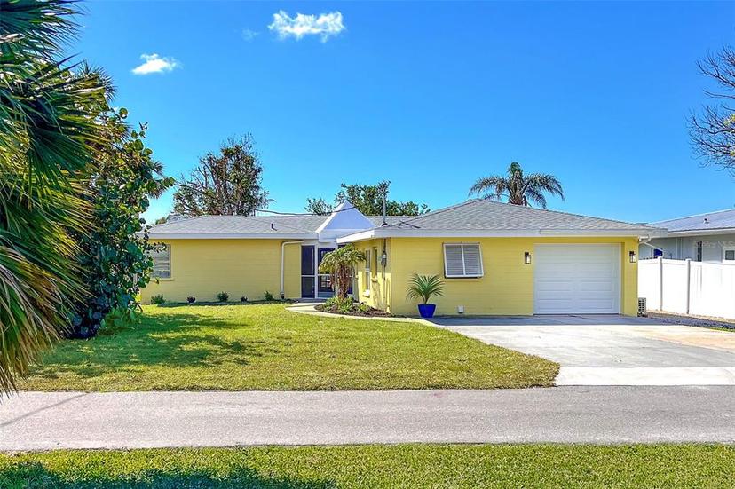 Picture of 275 North Drive, Englewood FL 34223