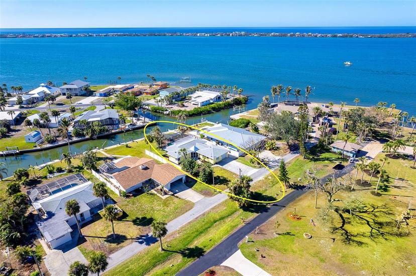 Picture of 275 North Drive, Englewood FL 34223