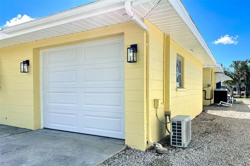 Picture of 275 North Drive, Englewood FL 34223