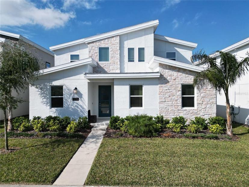 Picture of 9234 Sommerset Hills Drive, Davenport FL 33896