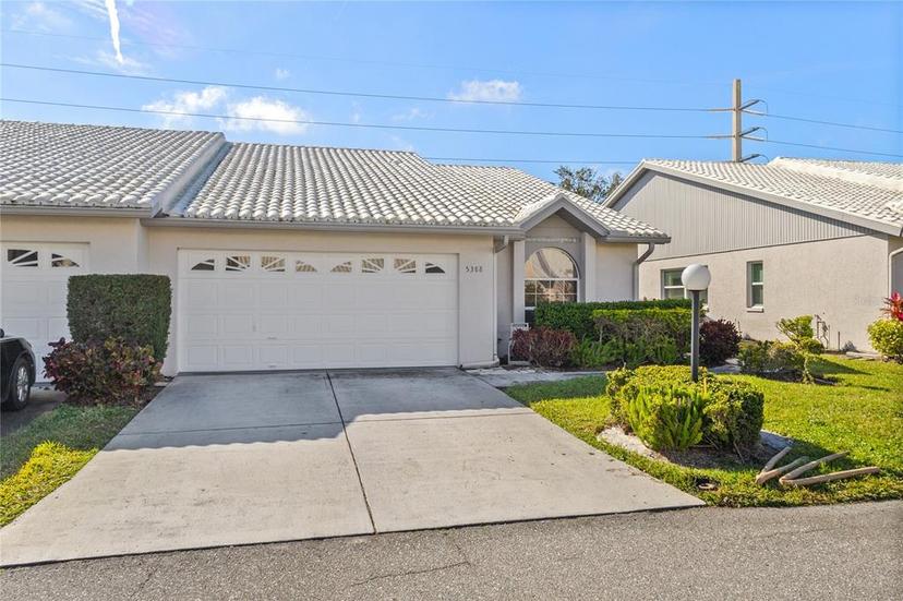 Picture of 5388 Pamela Wood Way Unit 8, Sarasota FL 34233
