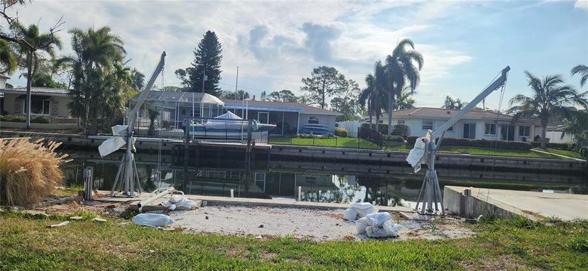 Picture of 5253 Dover Street Ne, St Petersburg FL 33703