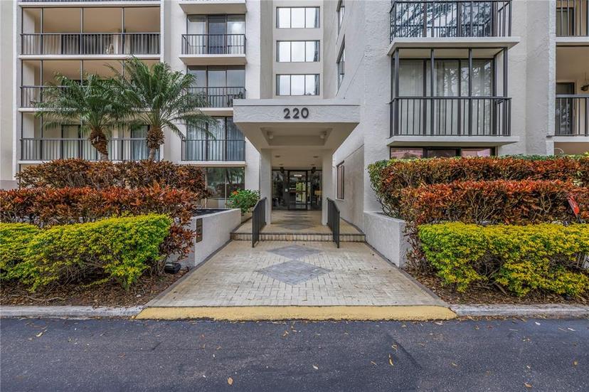 Picture of 220 Belleview Boulevard Unit 108, Belleair FL 33756