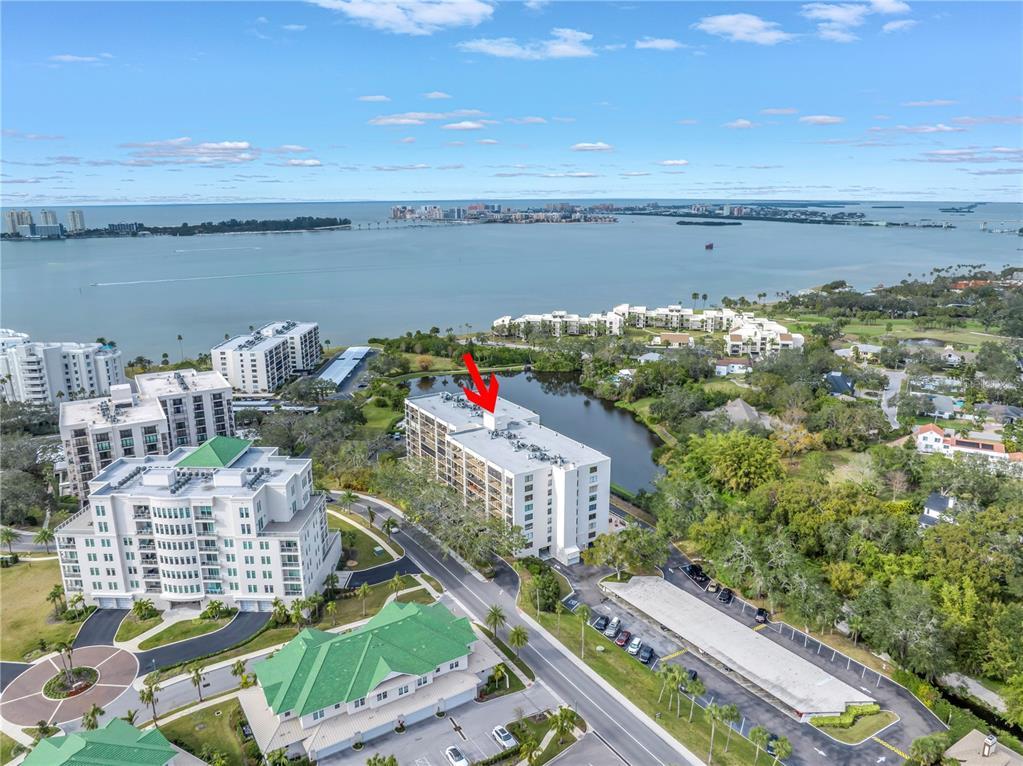 Picture of 220 Belleview Boulevard Unit 108, Belleair, FL 33756