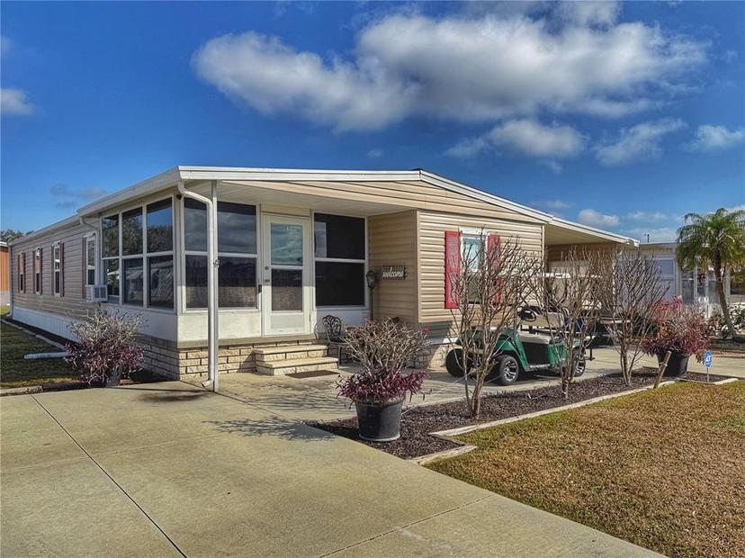 Picture of 117 S Saint Thomas Circle, Apollo Beach FL 33572