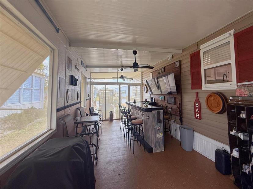 Picture of 117 S Saint Thomas Circle, Apollo Beach FL 33572