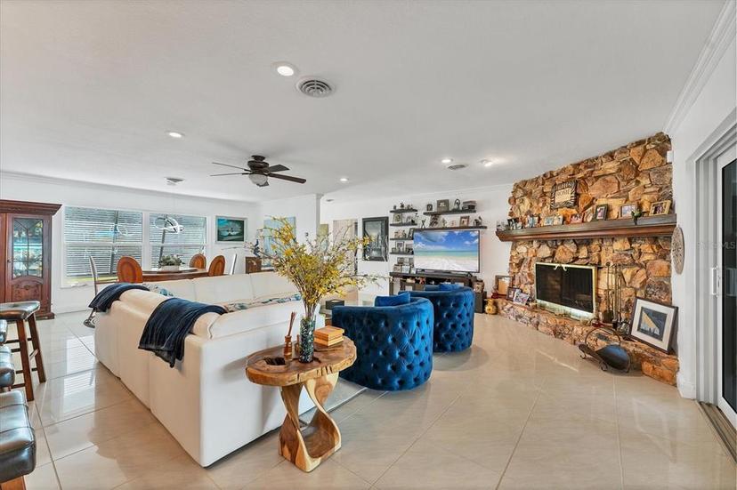 Picture of 1080 Bayshore Drive, Englewood FL 34223
